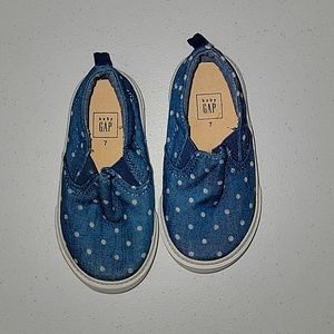 BABY GAP, SIZE 7 SLIP ONS